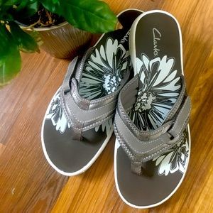 Clark flip flops